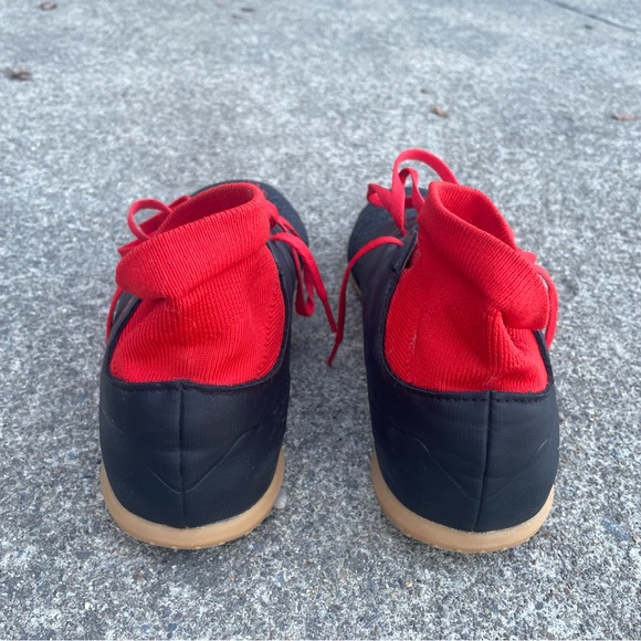 Adidas Predator indoor soccer shoe - size 8.5 - Picture 6 of 7